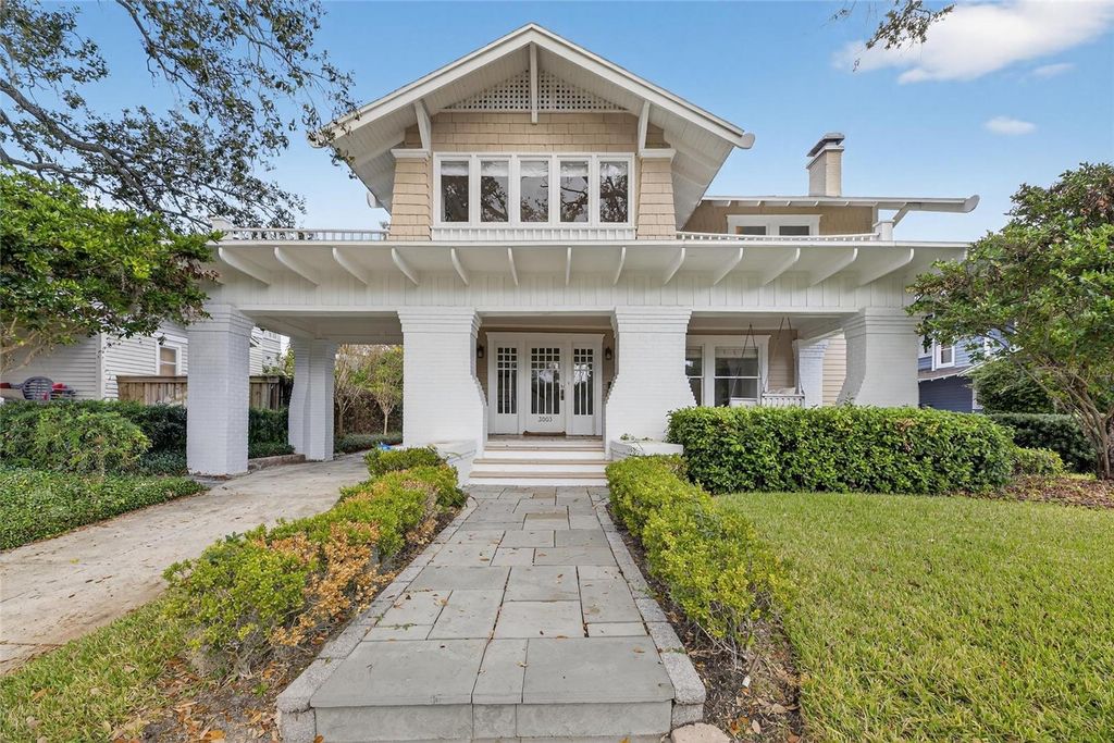 Image 83 of property listing at 3003 W HARBOR VIEW AVENUE, Tampa, FL 33611