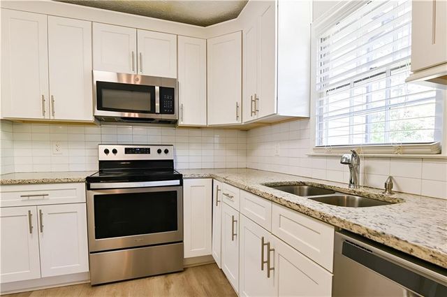 2651 Pine Log Way, Buford, GA 30519