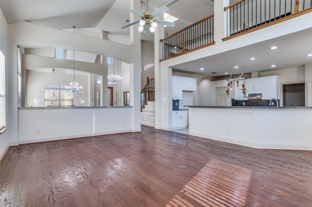 1502 Shadow Brook Trail, Garland, TX 75043