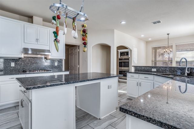 1502 Shadow Brook Trail, Garland, TX 75043