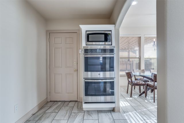 1502 Shadow Brook Trail, Garland, TX 75043