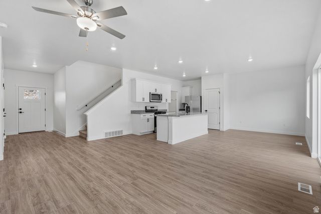 7136 OQUIRRH RANCH PKWY, Eagle Mountain, UT 84005
