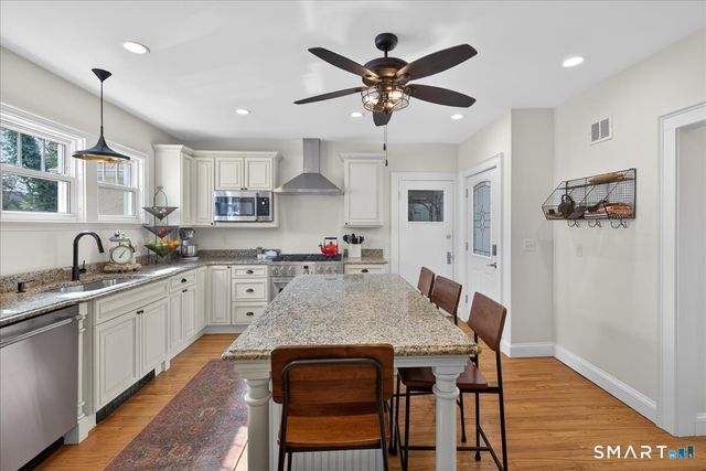 1860 Whitney Avenue, Hamden, CT 06517