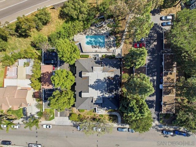 1564 Tanglewood Ln. 18, Escondido, CA 92029