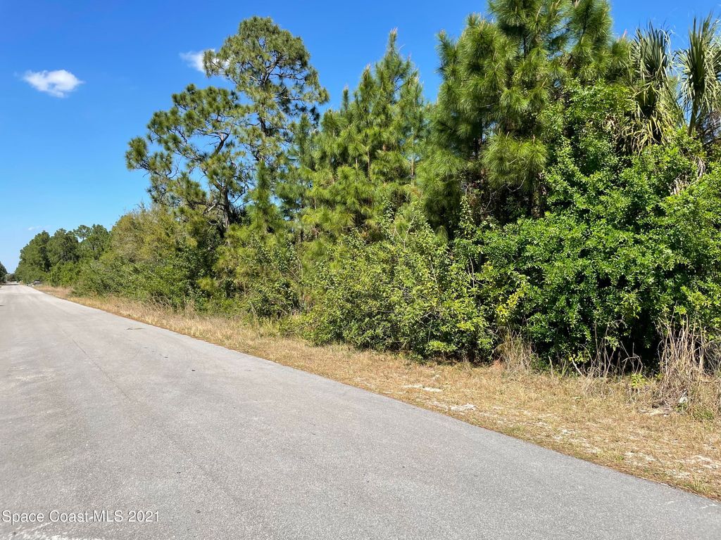 1711 Olympia Avenue SW, Palm Bay, FL 32908