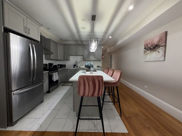 399 Broadway 1, Chelsea, MA 02150
