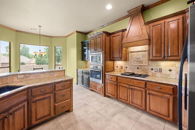 1632 Deer Park Drive, Edmond, OK 73003