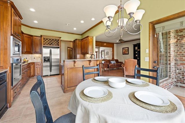 1632 Deer Park Drive, Edmond, OK 73003