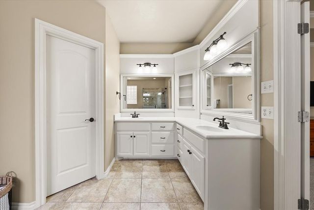 1632 Deer Park Drive, Edmond, OK 73003