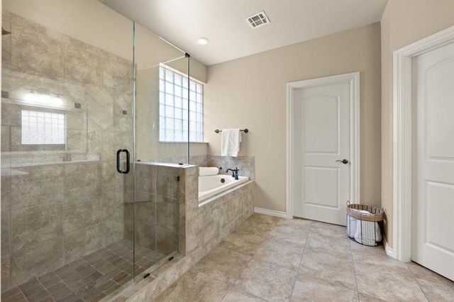 1632 Deer Park Drive, Edmond, OK 73003