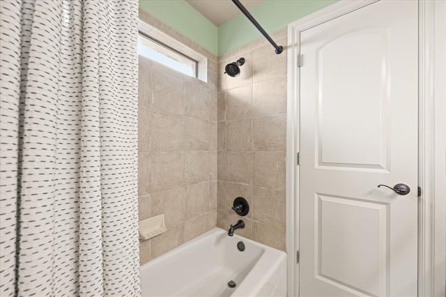 1632 Deer Park Drive, Edmond, OK 73003