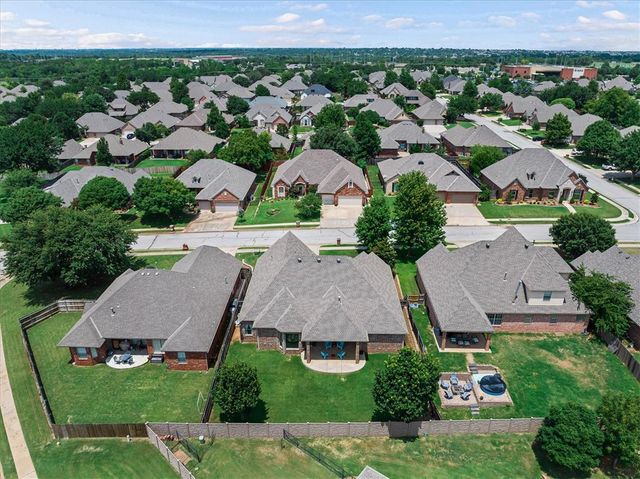 1632 Deer Park Drive, Edmond, OK 73003