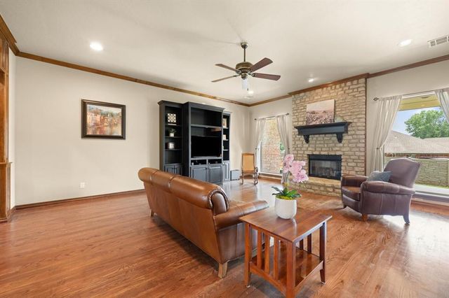1632 Deer Park Drive, Edmond, OK 73003