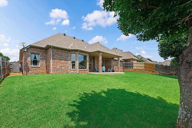 1632 Deer Park Drive, Edmond, OK 73003