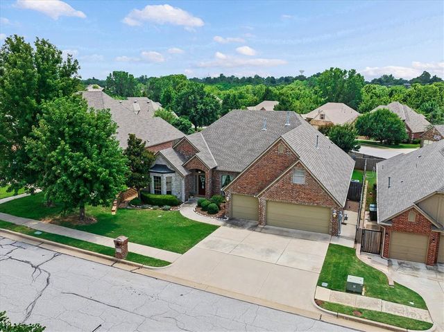 1632 Deer Park Drive, Edmond, OK 73003