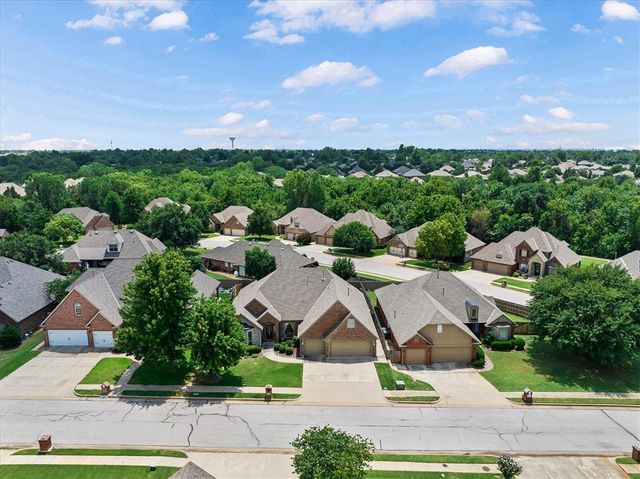 1632 Deer Park Drive, Edmond, OK 73003
