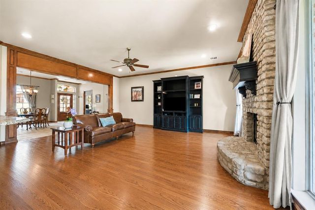 1632 Deer Park Drive, Edmond, OK 73003
