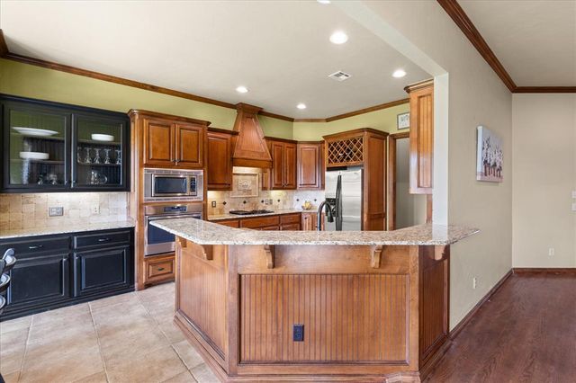 1632 Deer Park Drive, Edmond, OK 73003