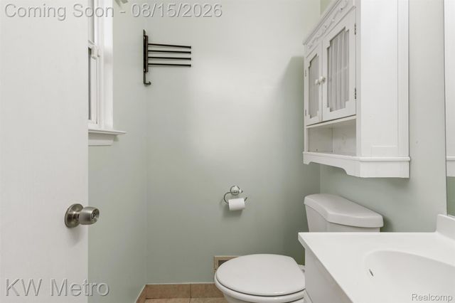 33693 Glen Street, Westland, MI 48186
