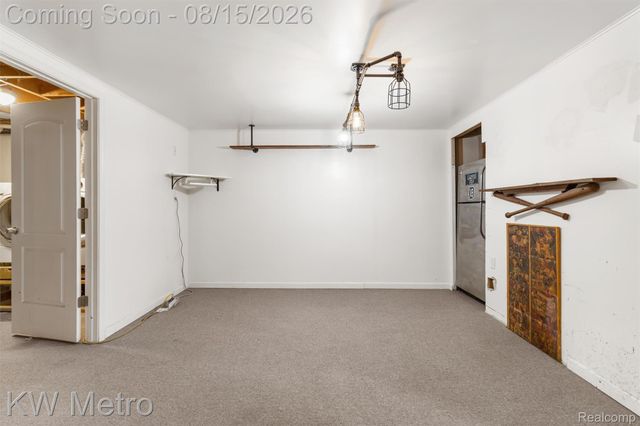 33693 Glen Street, Westland, MI 48186