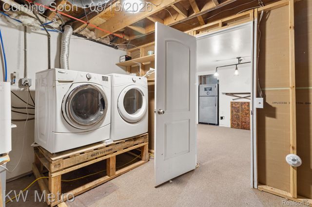 33693 Glen Street, Westland, MI 48186