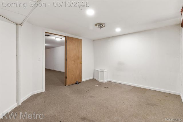 33693 Glen Street, Westland, MI 48186
