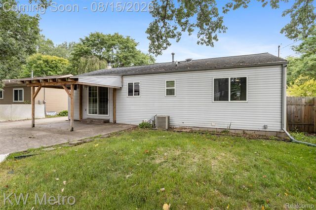 33693 Glen Street, Westland, MI 48186