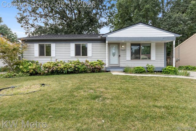 33693 Glen Street, Westland, MI 48186