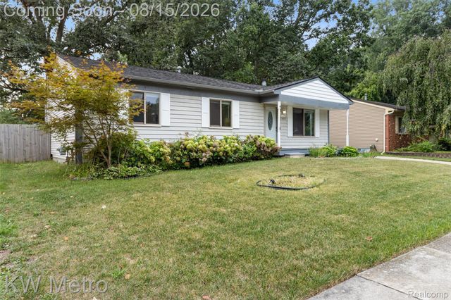 33693 Glen Street, Westland, MI 48186