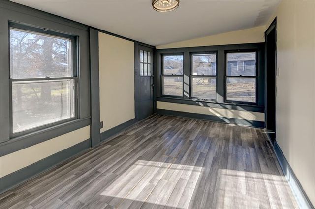 1213 Spruce Street, Leavenworth, KS 66048