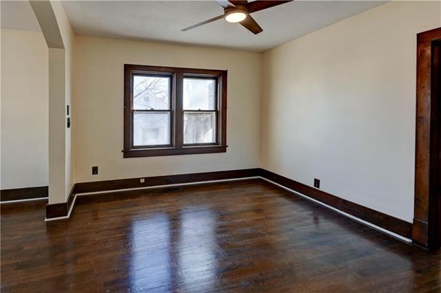 1213 Spruce Street, Leavenworth, KS 66048