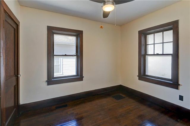 1213 Spruce Street, Leavenworth, KS 66048