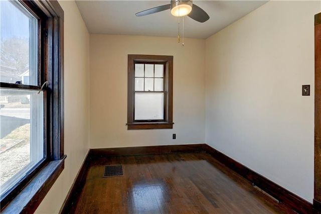 1213 Spruce Street, Leavenworth, KS 66048