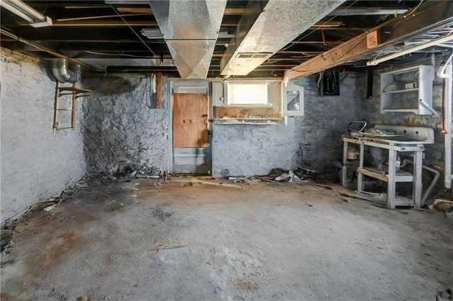 1213 Spruce Street, Leavenworth, KS 66048