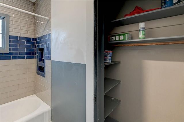 1213 Spruce Street, Leavenworth, KS 66048