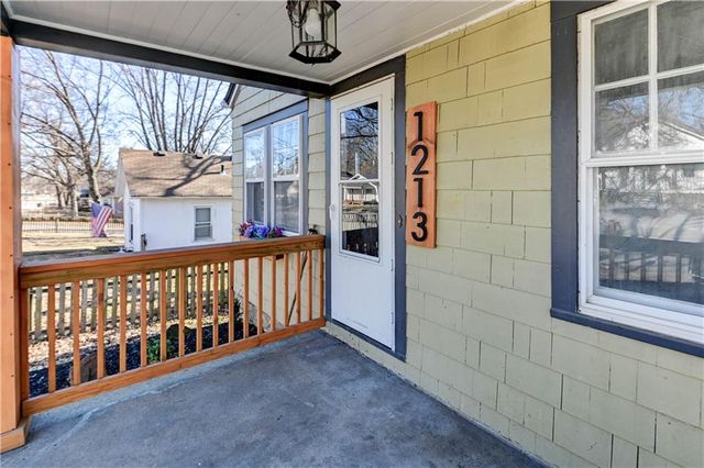 1213 Spruce Street, Leavenworth, KS 66048