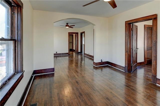 1213 Spruce Street, Leavenworth, KS 66048