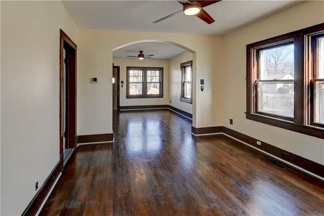 1213 Spruce Street, Leavenworth, KS 66048