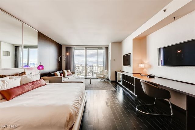 4381 West Flamingo Road 5220, Las Vegas, NV 89103