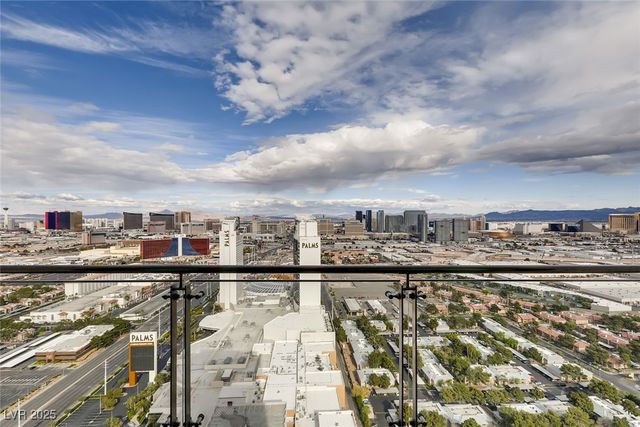 4381 West Flamingo Road 5220, Las Vegas, NV 89103