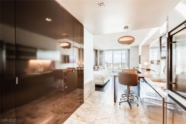 4381 West Flamingo Road 5220, Las Vegas, NV 89103