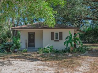 3975 Roberts Avenue, Tallahassee, FL 32310