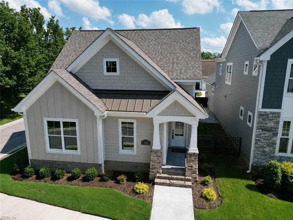 100 Creek LN, Suffolk, VA 23435