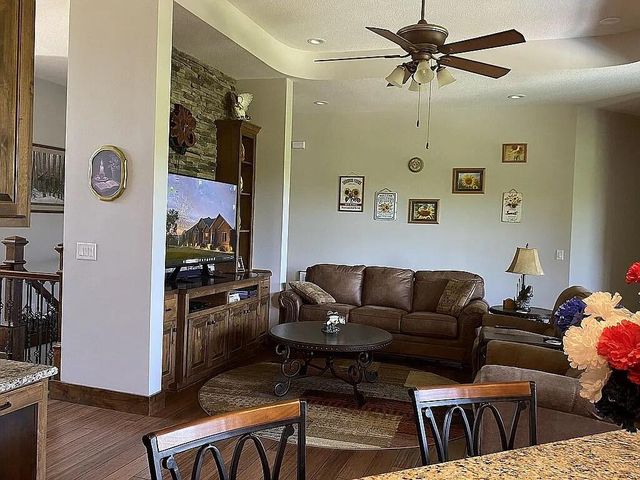 1662 S Timber Lake Drive, Nixa, MO 65714