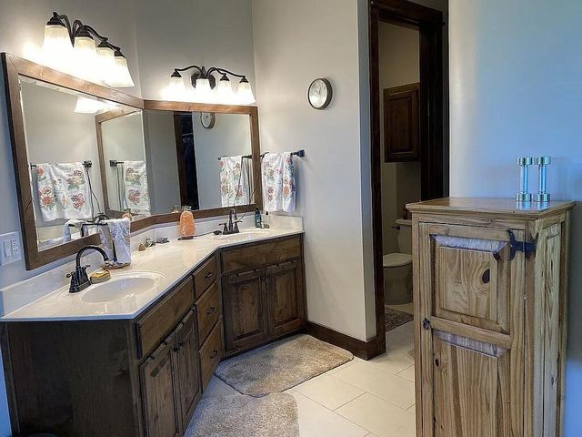 1662 S Timber Lake Drive, Nixa, MO 65714