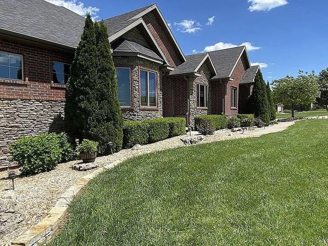1662 S Timber Lake Drive, Nixa, MO 65714