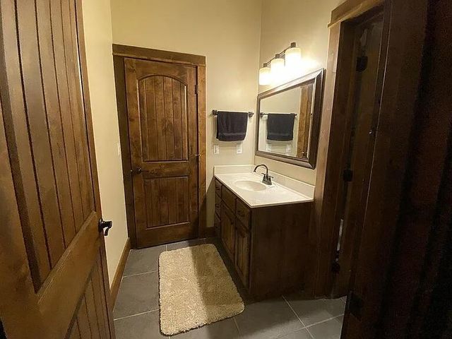 1662 S Timber Lake Drive, Nixa, MO 65714