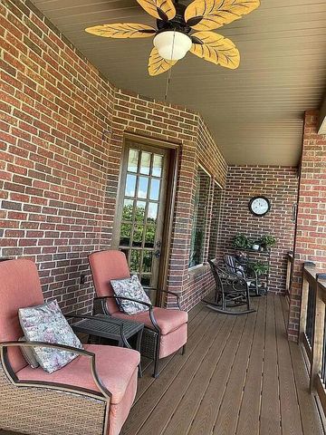 1662 S Timber Lake Drive, Nixa, MO 65714