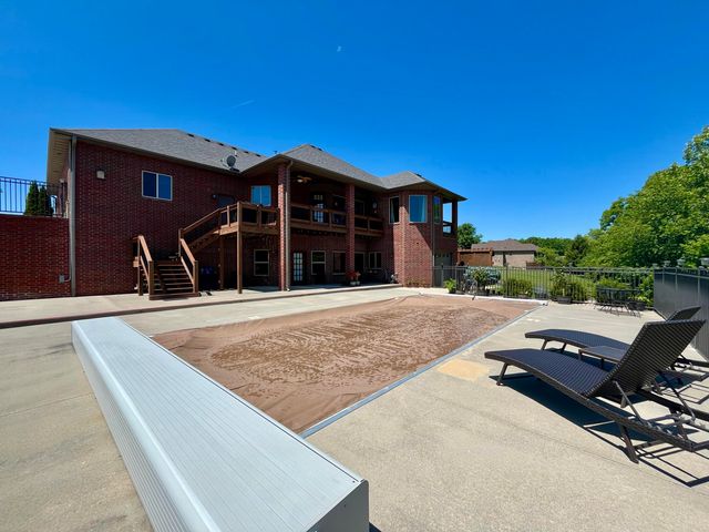 1662 S Timber Lake Drive, Nixa, MO 65714