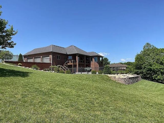 1662 S Timber Lake Drive, Nixa, MO 65714